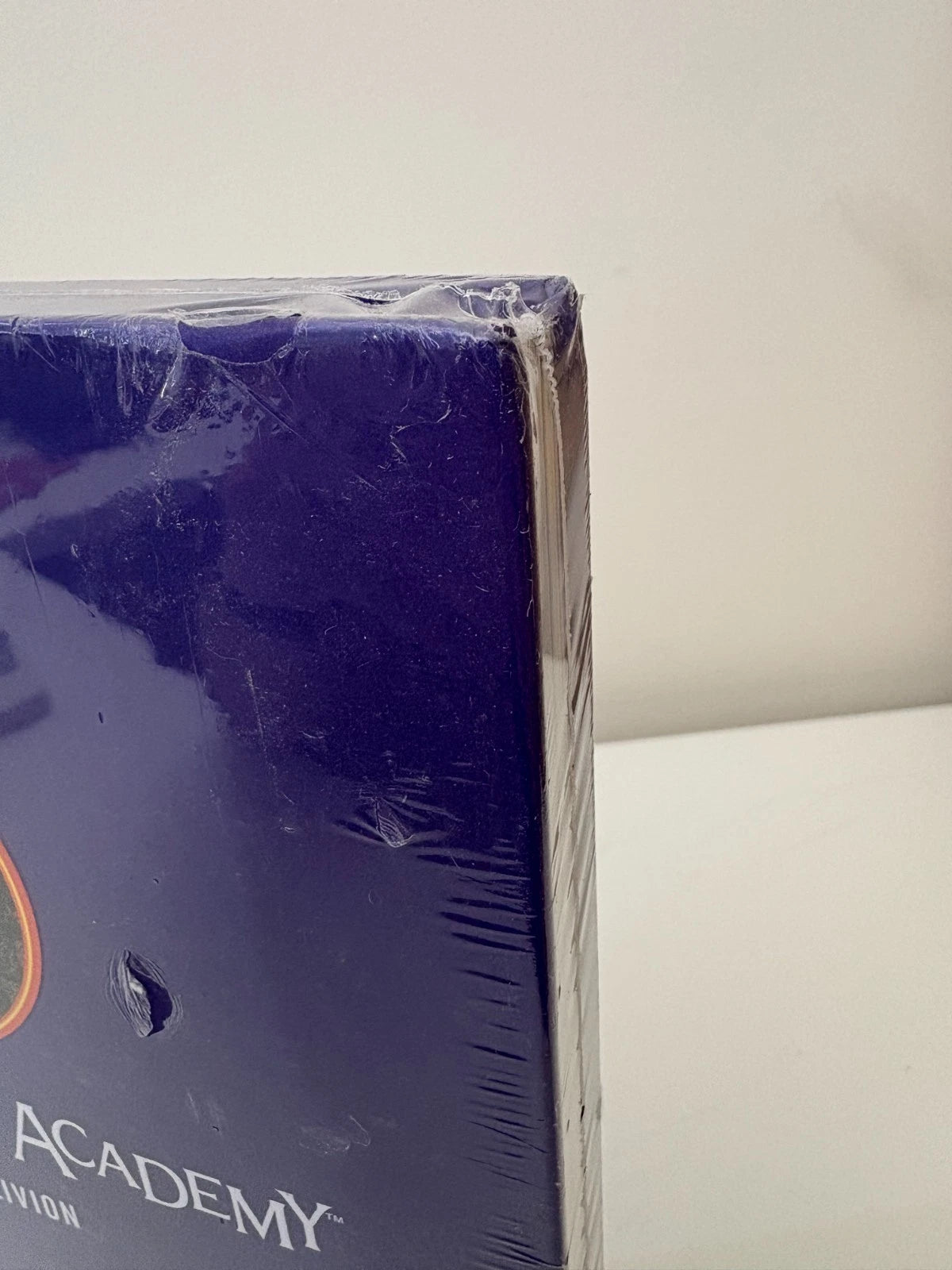 The Umbrella Academy Library Edition Volume 3: Hotel Oblivion (DENTED)