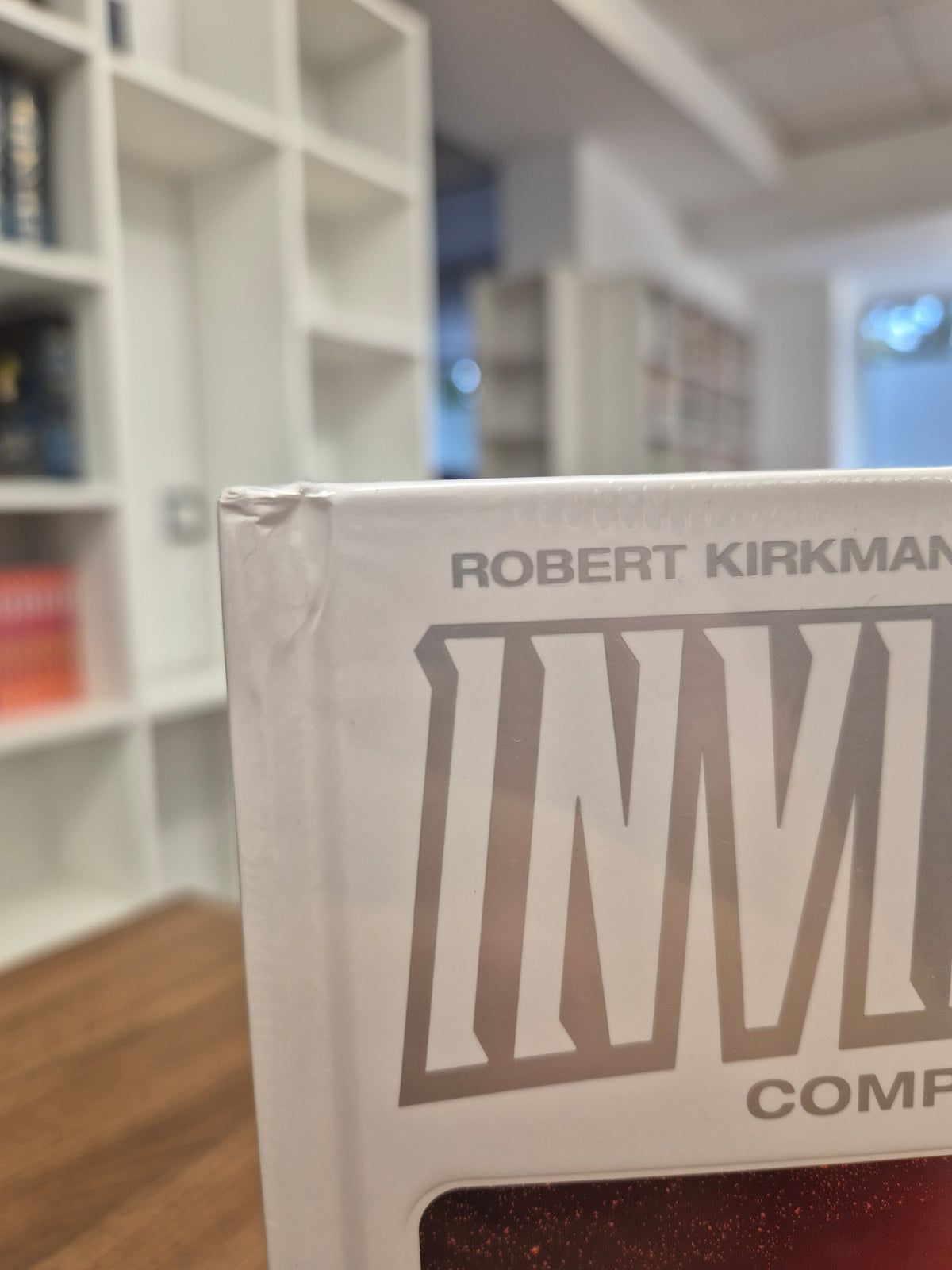 INVINCIBLE COMPENDIUM VOL. 3 (DENTED)