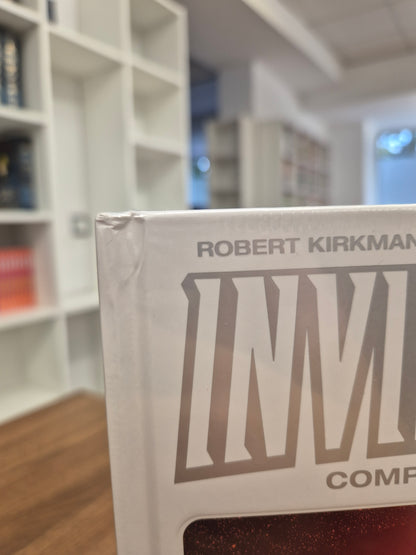 INVINCIBLE COMPENDIUM VOL. 3 (DENTED)