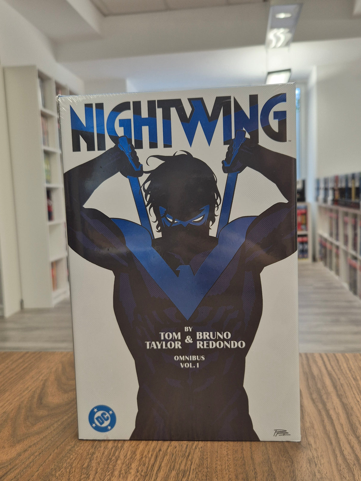 Nightwing by Tom Taylor and Bruno Redondo Omnibus Vol. 1 (DENTED)