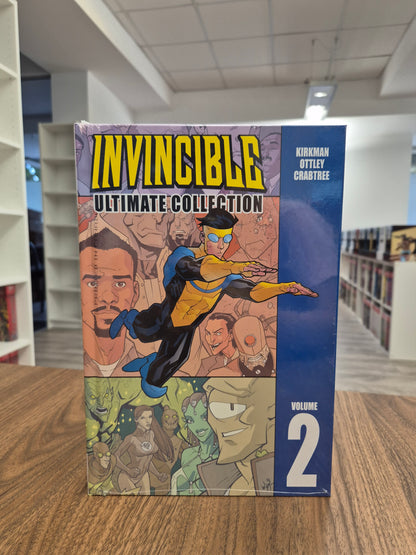 INVINCIBLE VOL. 2: ULTIMATE COLLECTION (DENTED)