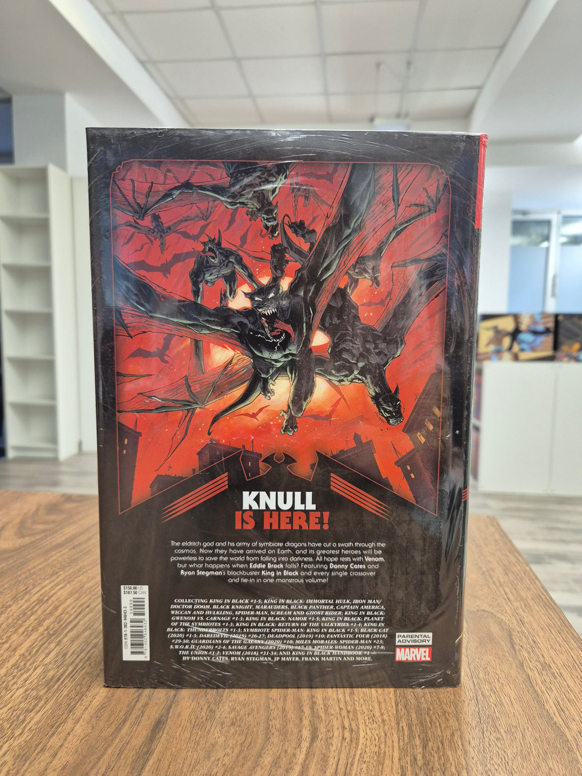 King In Black Omnibus (DENTED)