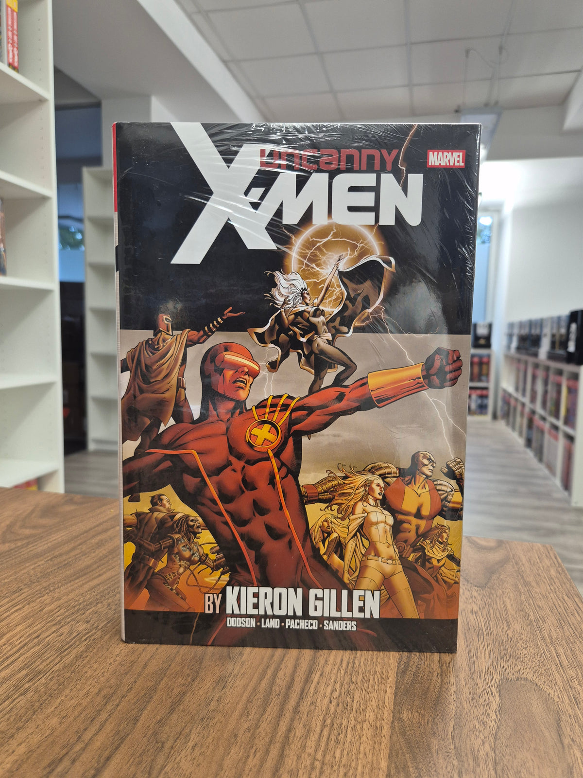 Uncanny X-Men By Kieron Gillen Omnibus (DENTED)