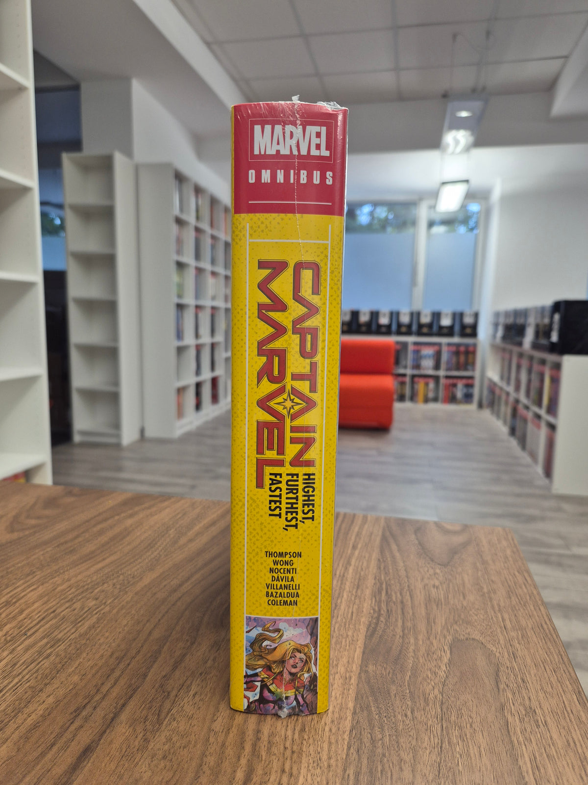 Captain Marvel: Highest, Furthest, Fastest Omnibus (DENTED)
