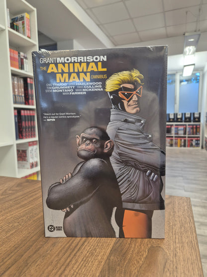 The Animal Man Omnibus (2022 Edition) (DENTED)