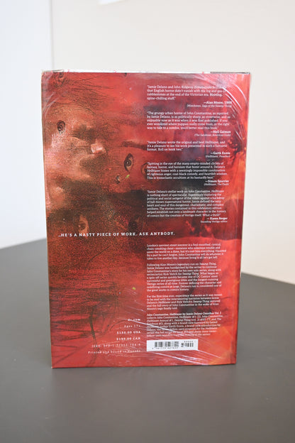 John Constantine, Hellblazer by Jamie Delano Omnibus Vol. 1 (DENTED)