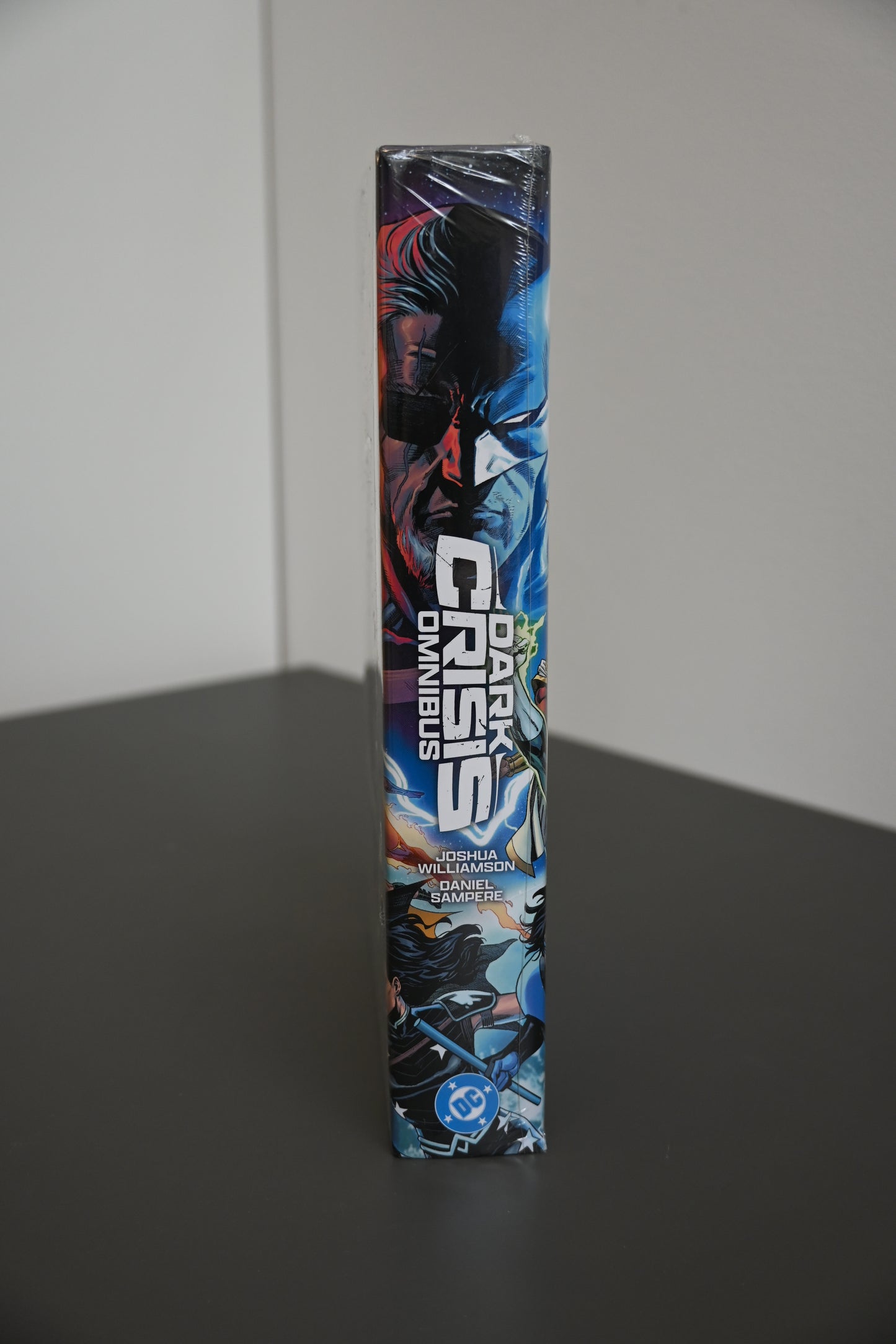 Dark Crisis Omnibus (DENTED)