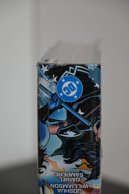 Dark Crisis Omnibus (DENTED)