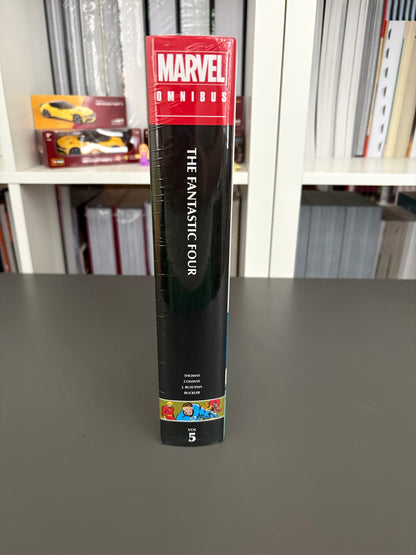 THE FANTASTIC FOUR OMNIBUS VOL. 5 (DENTED)