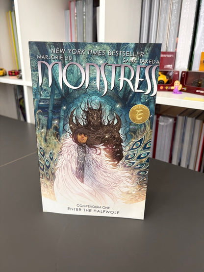 MONSTRESS COMPENDIUM VOL. 1 (DENTED)
