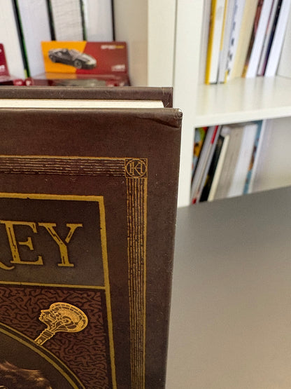 Locke & Key Master Edition Volume 1 (DENTED)