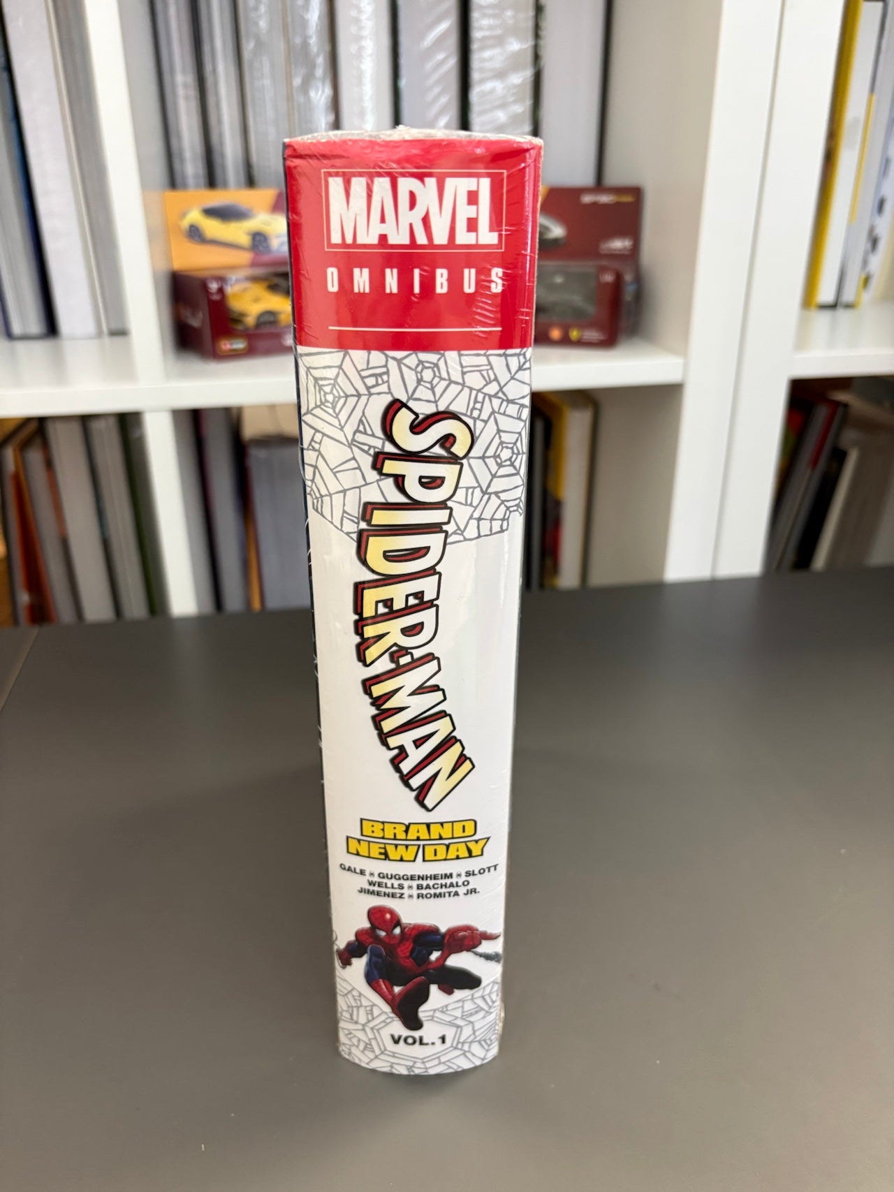 SPIDER-MAN: BRAND NEW DAY OMNIBUS VOL. 1 (DENTED)