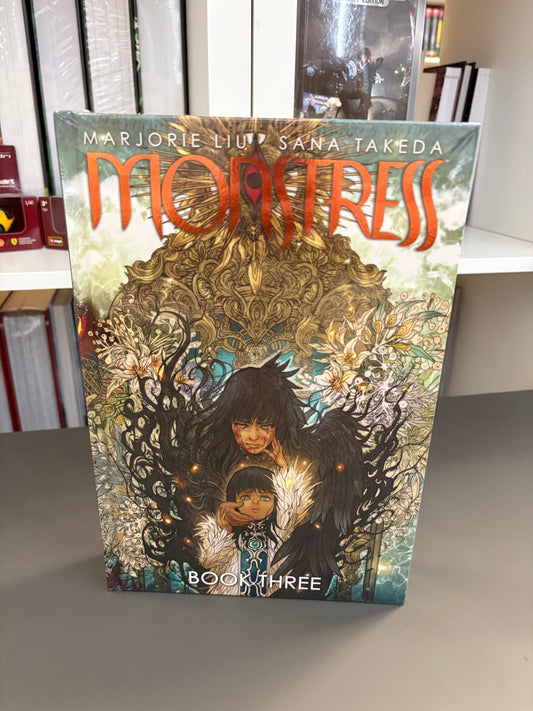 MONSTRESS VOL. 3 (DENTED)