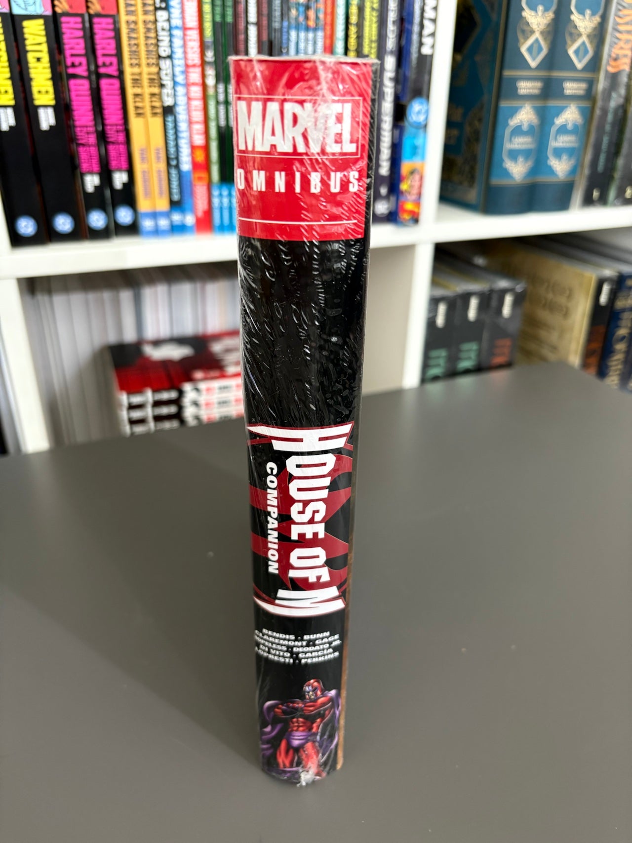 HOUSE OF M OMNIBUS COMPANION (DENTED)