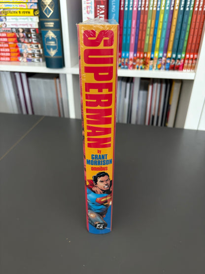 Superman by Grant Morrison Omnibus (DENTED)