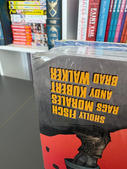 Superman by Grant Morrison Omnibus (DENTED)
