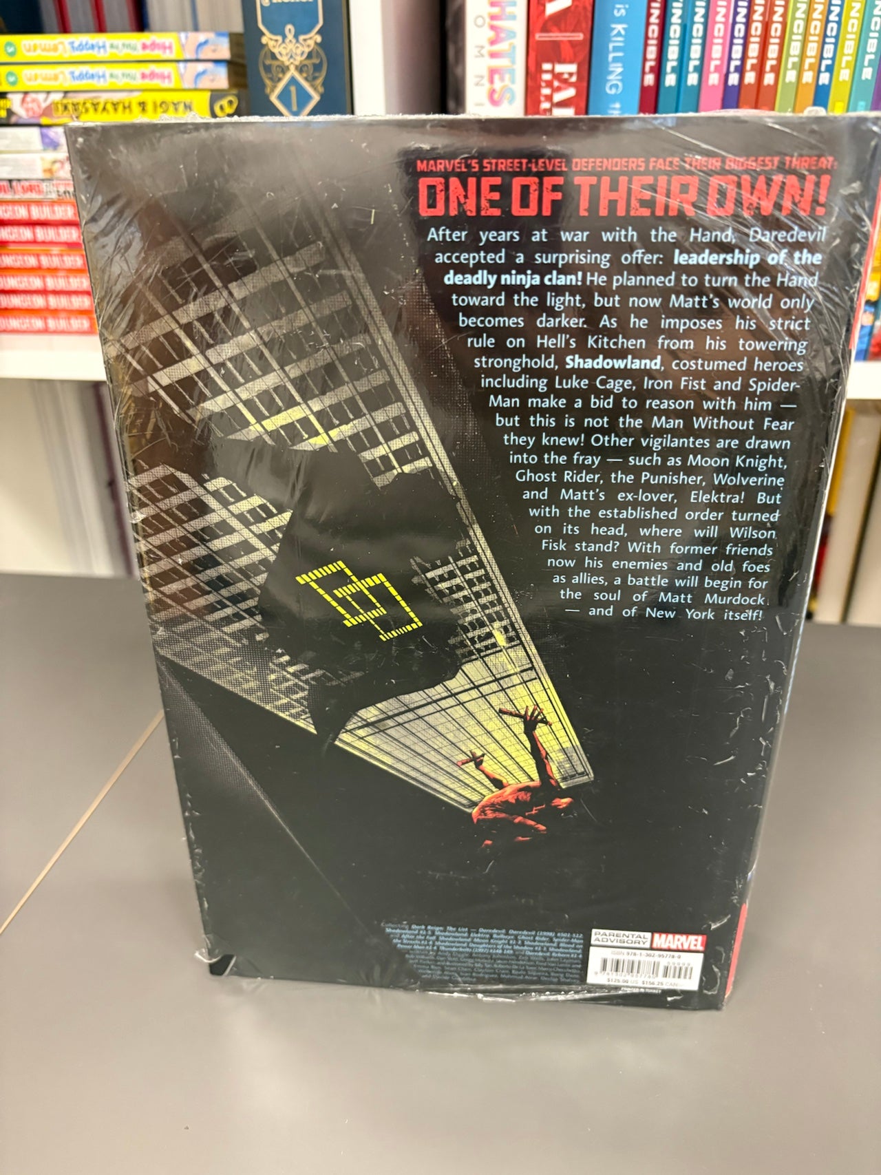 DAREDEVIL: SHADOWLAND OMNIBUS (DENTED)
