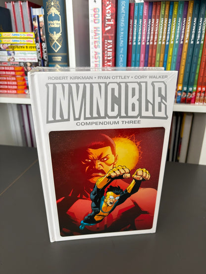 INVINCIBLE COMPENDIUM VOL. 3 (DENTED)