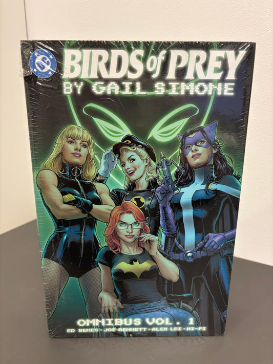 Birds of Prey by Gail Simone Omnibus Vol. 1 (DENTED)