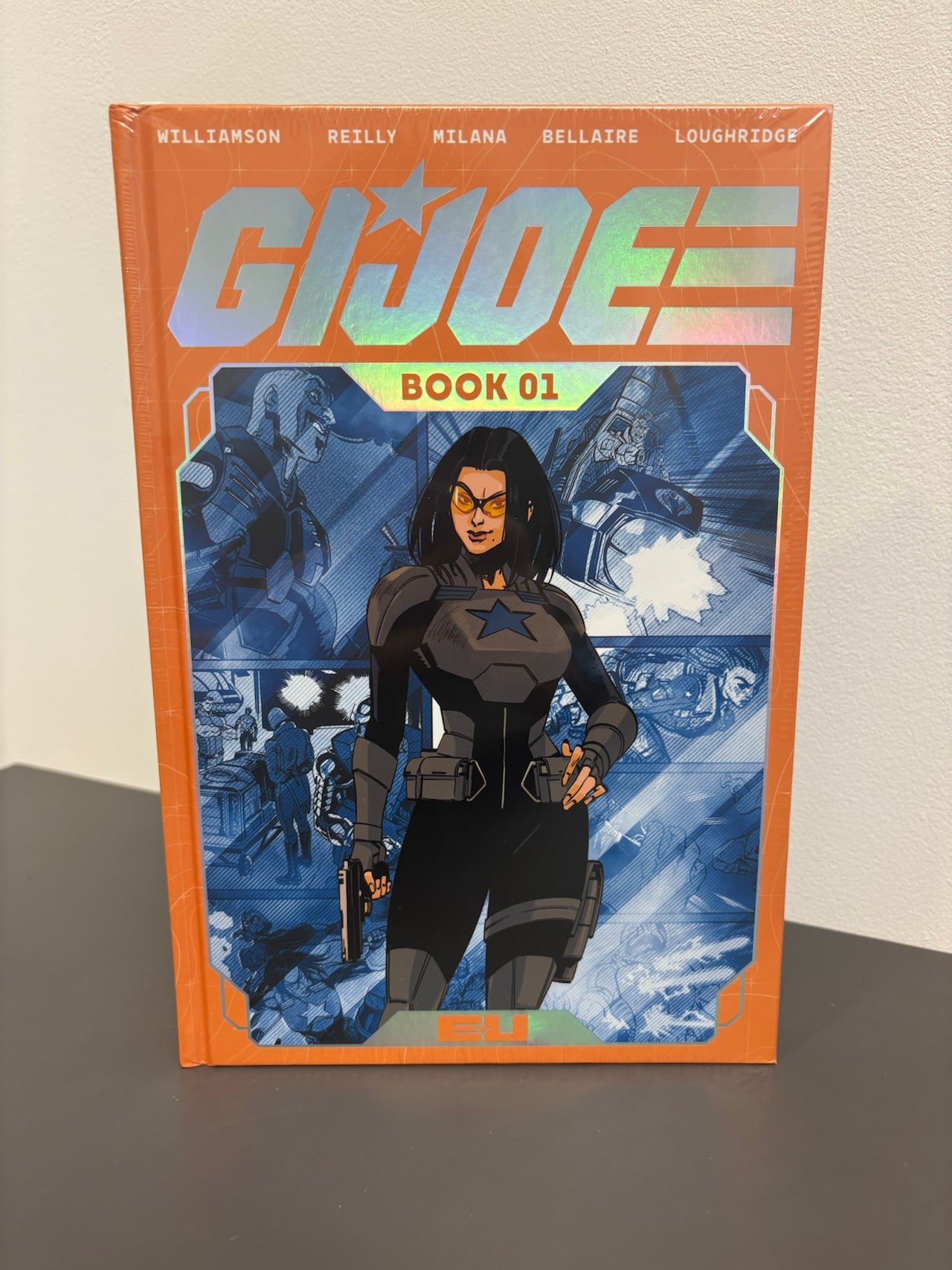 GI JOE DELUXE EDITION BOOK 01 (DENTED)