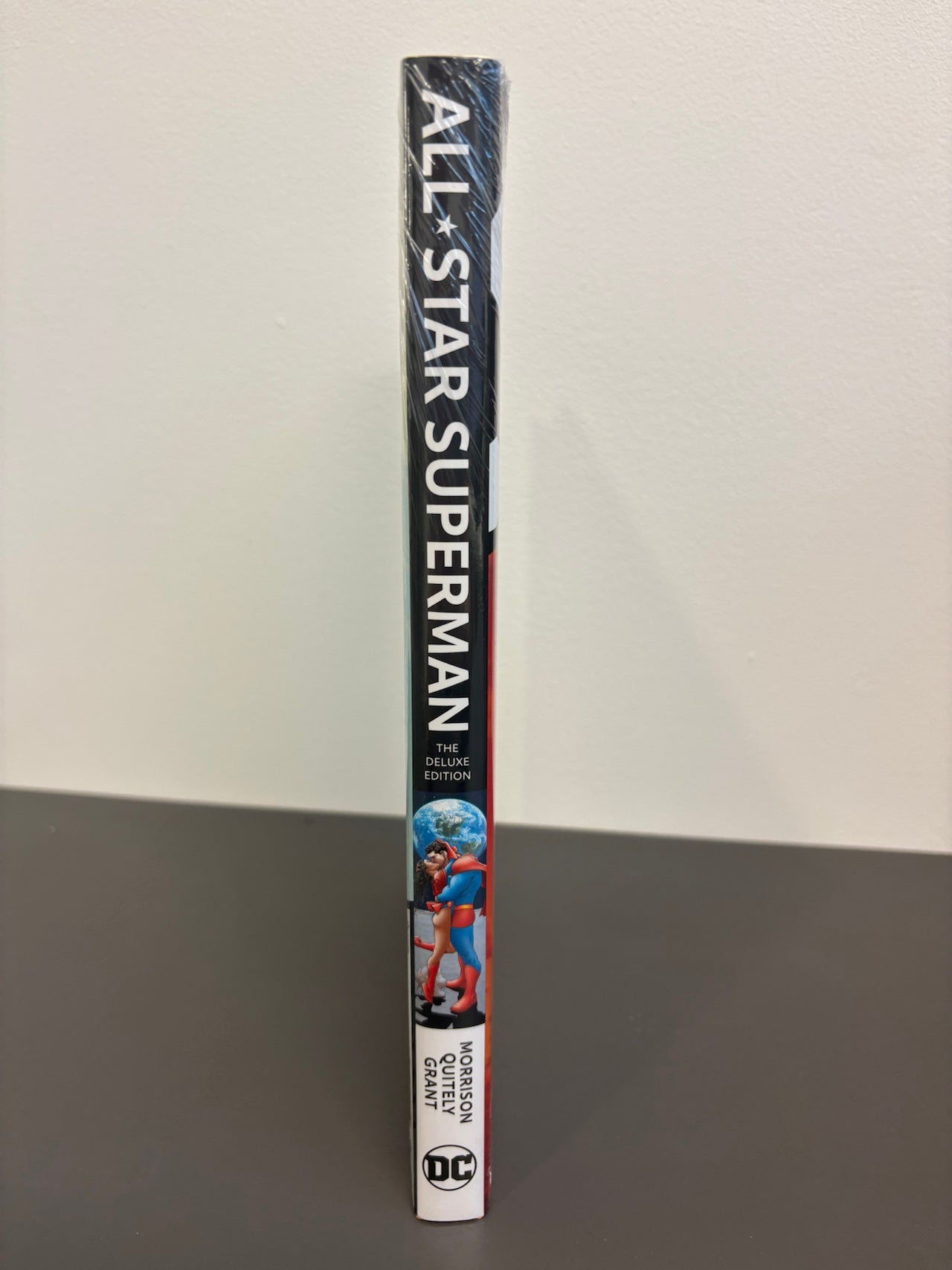 All Star Superman: The Deluxe Edition (DENTED)