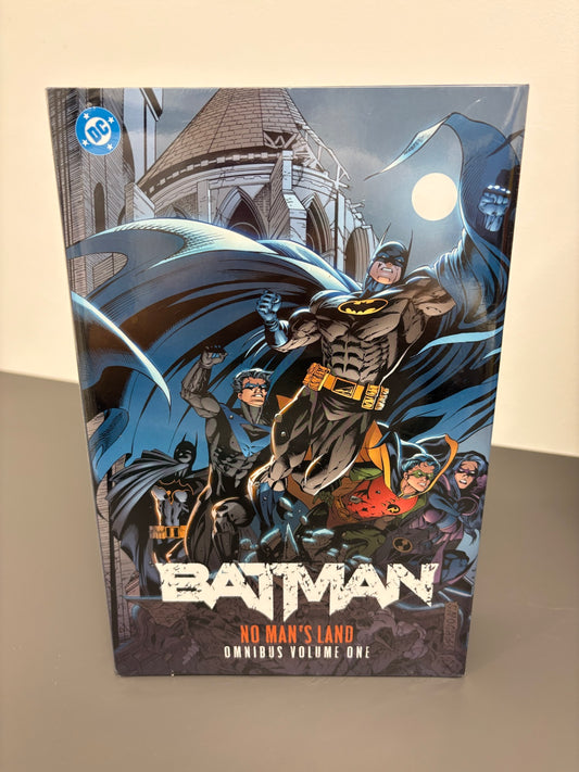 Batman: No Man's Land Omnibus Vol. 1 (DENTED)
