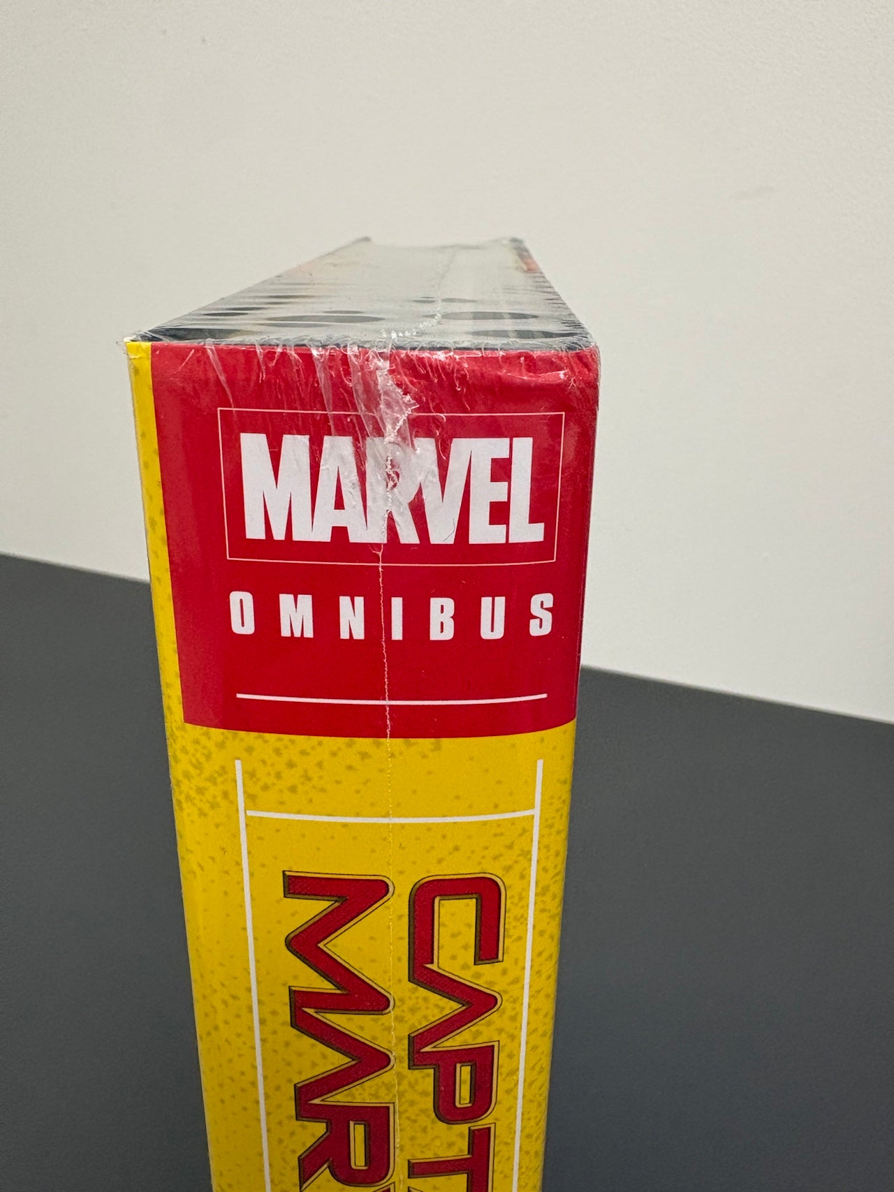 Captain Marvel: Highest, Furthest, Fastest Omnibus (DENTED)