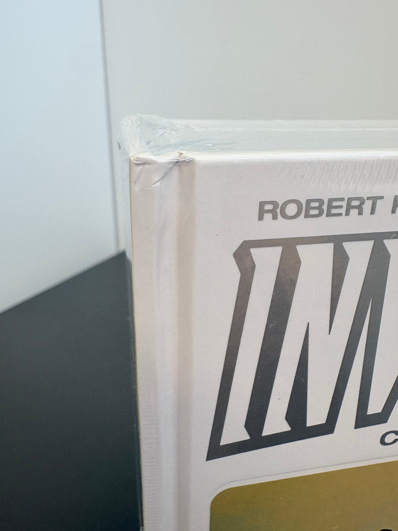 INVINCIBLE COMPENDIUM VOL. 1 (DENTED)