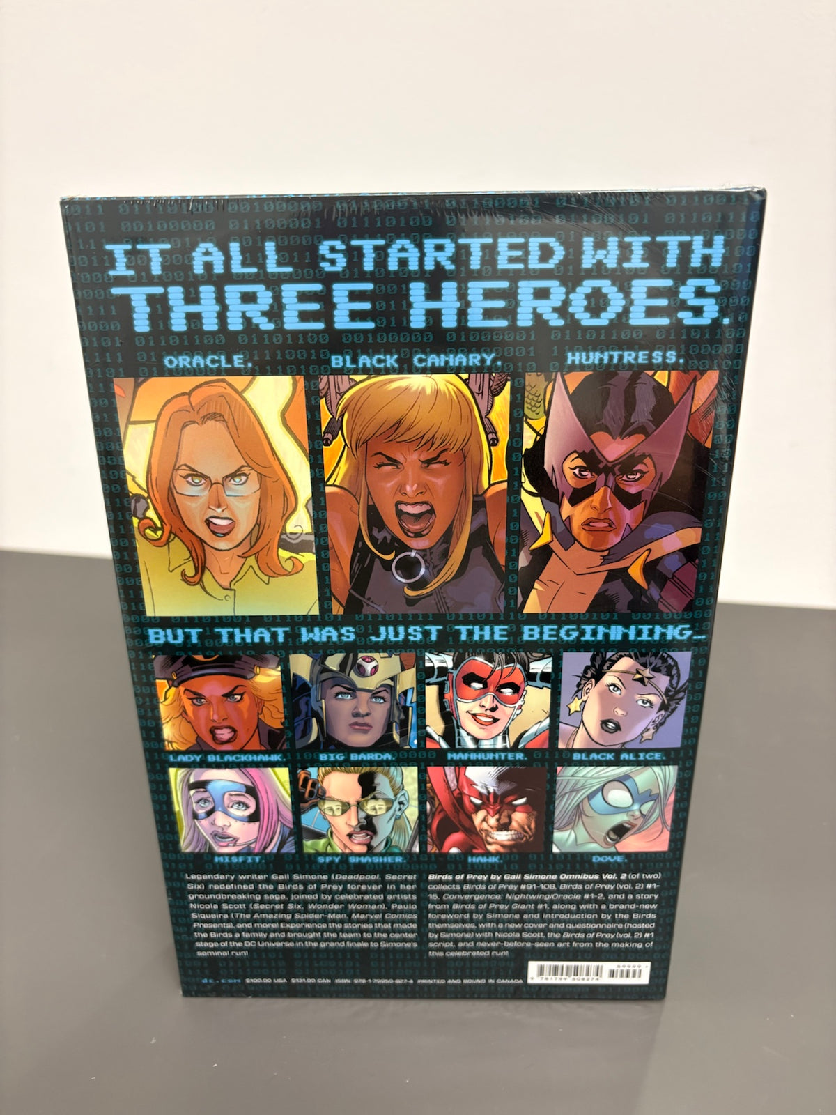 Birds of Prey by Gail Simone Omnibus Vol. 2 (DENTED)