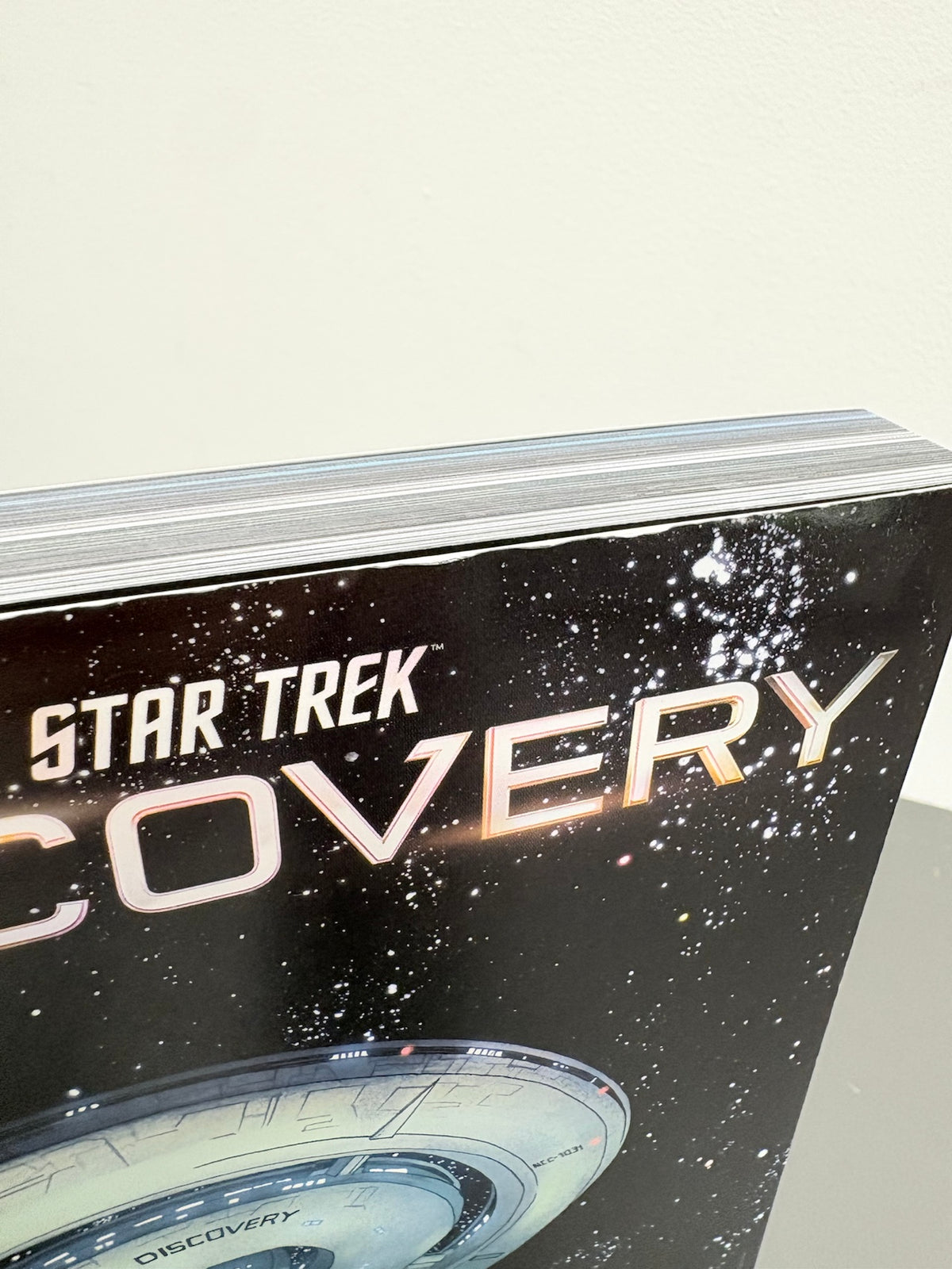Star Trek: Discovery Omnibus (DENTED)