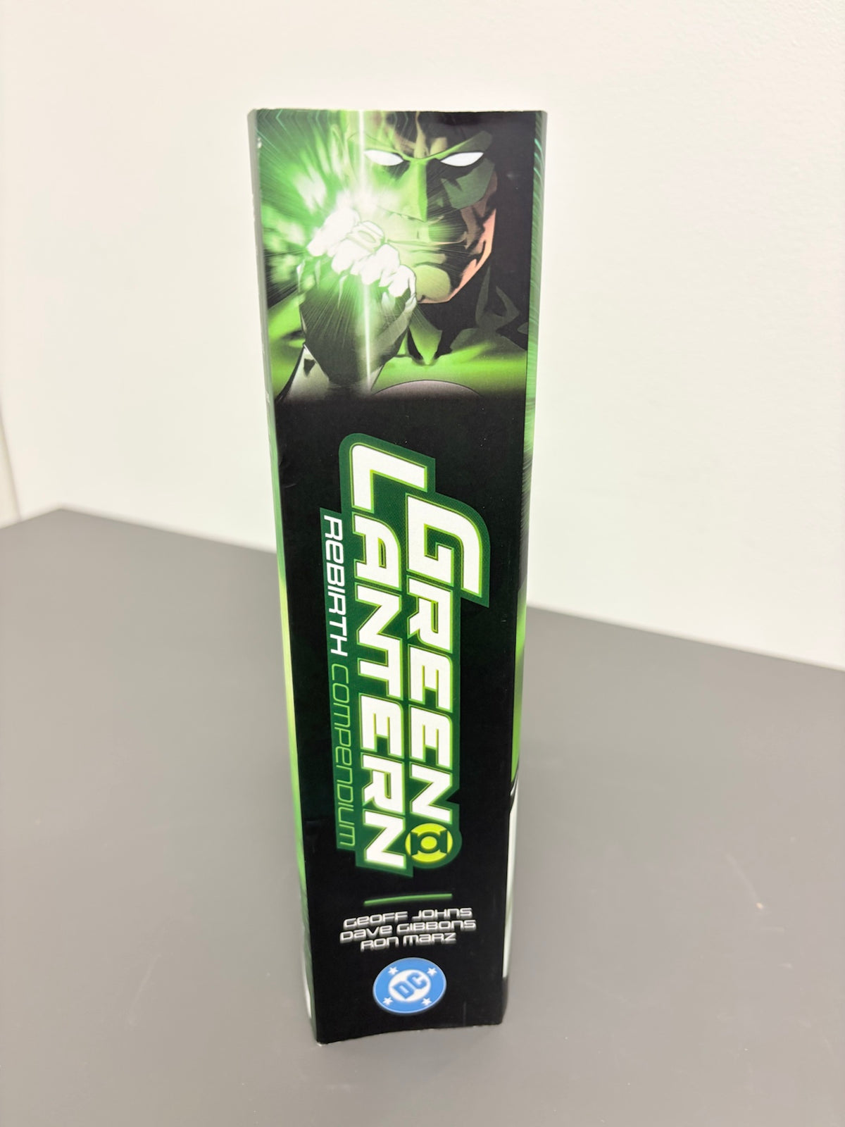 Green Lantern: Rebirth Compendium (DENTED)