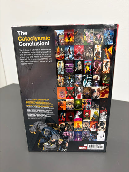 Ultimate X-Men Omnibus Vol. 4 (DENTED)