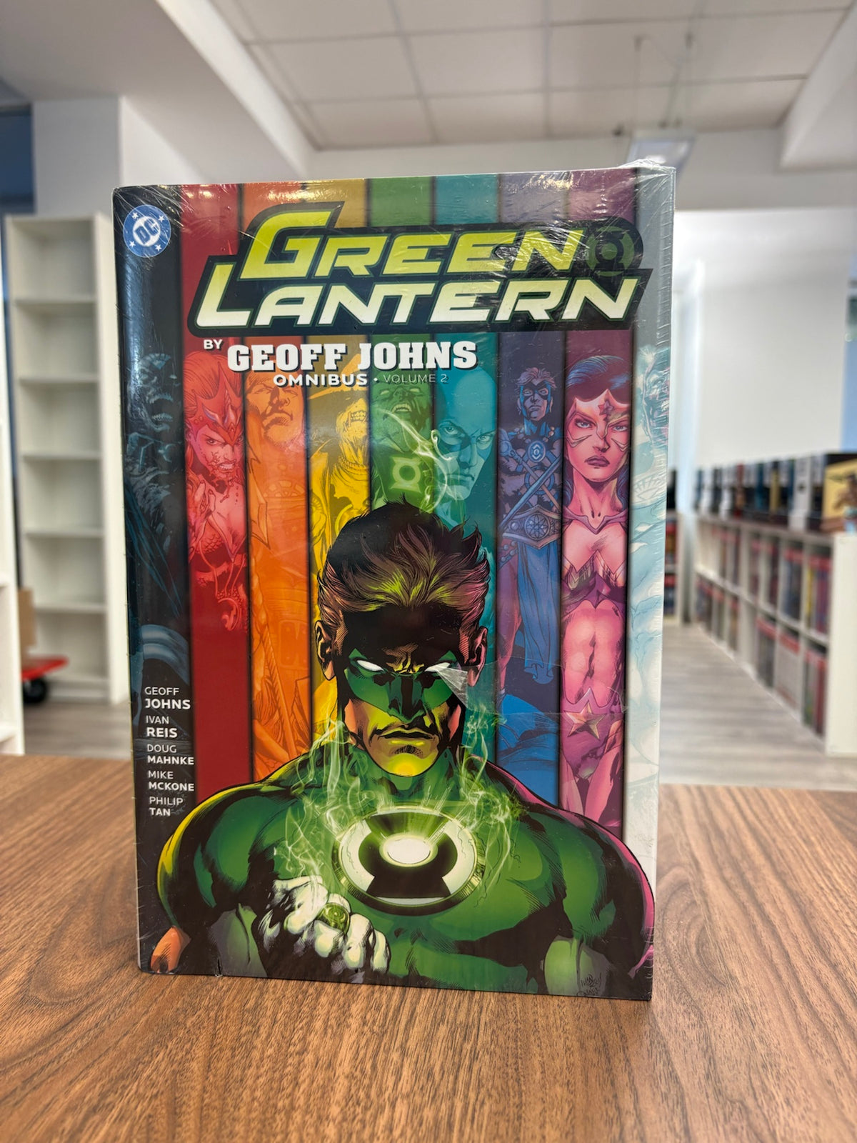 Green Lantern by Geoff Johns Omnibus Vol. 2 (DENTED)